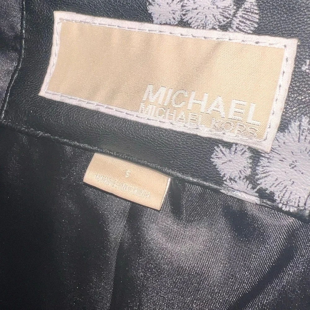 Micheal Kors Faux Leather Floral Jacket-Black&White - Picture 9 of 11
